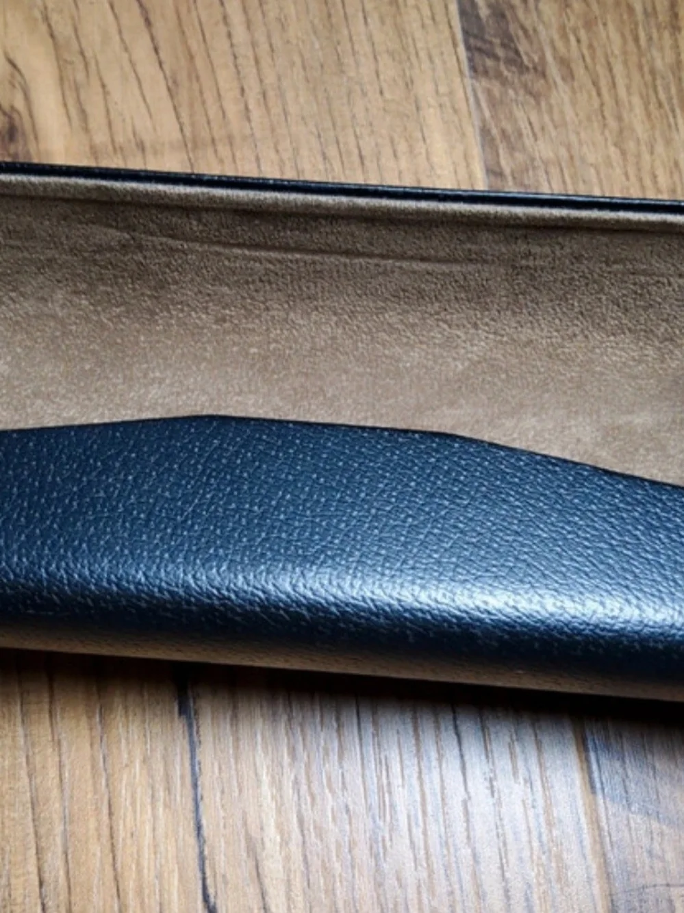 Burberry Black Men's Leather Glasses Case